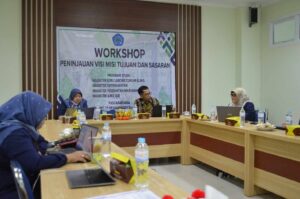 Read more about the article Tingkatkan Kualitas, Program Pascasarjana Unimus Gelar Workshop Peninjauan Visi Misi, Tujuan dan Sasaran